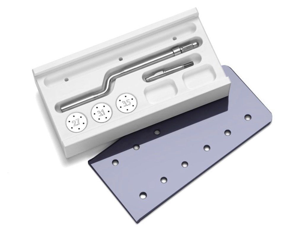 Dentingo, Magnetic Mallet, Magneticmallet, Dental, Zahnarzt, Magnethammer, Implantate, Osteotome, Bonesplitting, osseotouch, Zahnextraktion, Sofortimplantation, Sinuslift, bonespreading, mkg, oralchirurgie, Kronenentferner, Sinuselevation, Knochenaugmentation, zahnchirurgie, magneticmallet, bone builder, boneshaping , Knochenmanagement, Knochenblock, sinuslift, osseodensification, implantatbettaufbereitung, ridge-split,