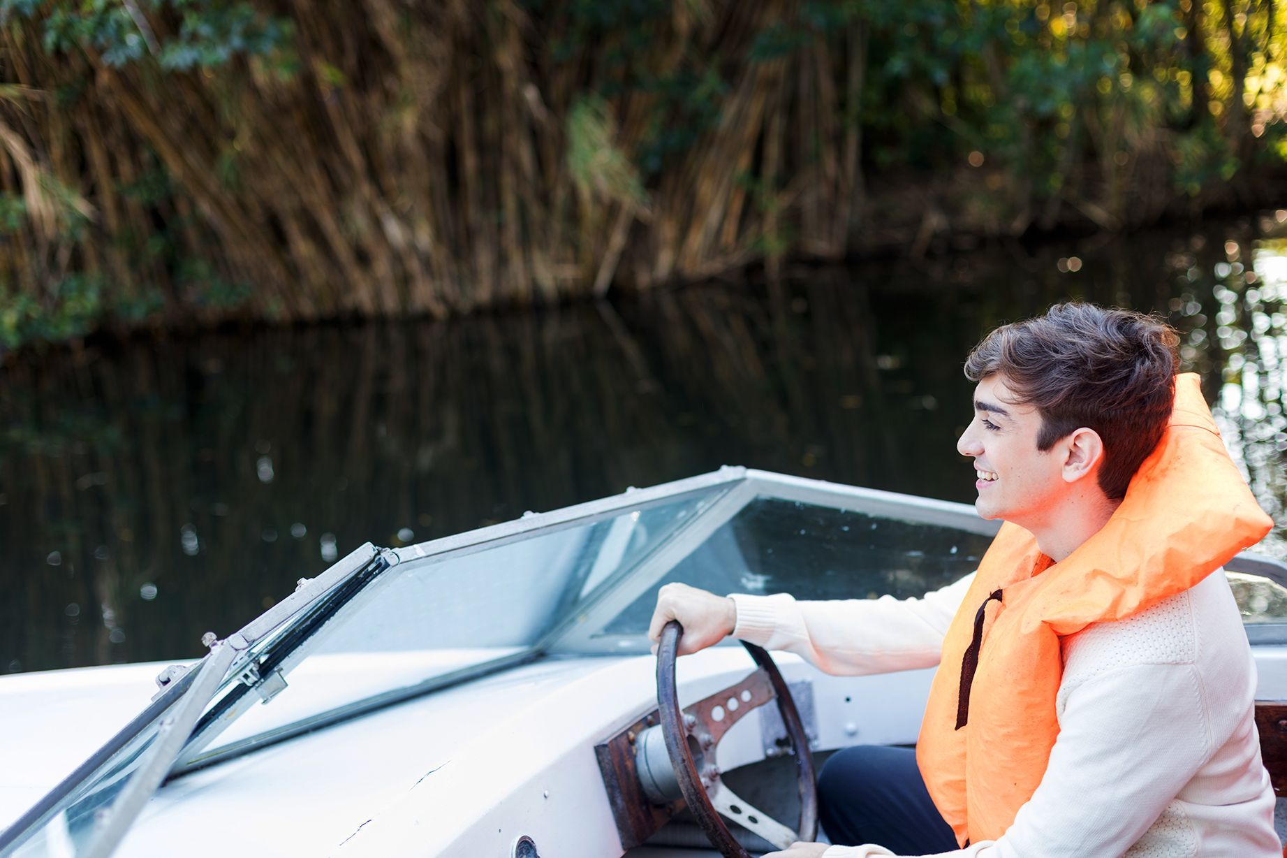 Verschenke einen Gutschein für den Bootsführerschein