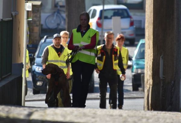 Mantrailerprüfung im Freizeitbereich in Sachsen bei Dogs-n-Joy