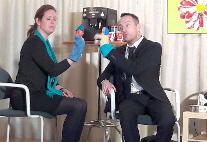 Die Wunderübung: Fulminantes Comeback des Konnex-Theaters Szene 2017: Konnex-Theater: Die Wunderübung