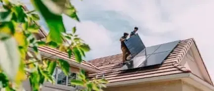 Für eine grüne Zukunft in eine nachhaltige Solaranlage investieren.