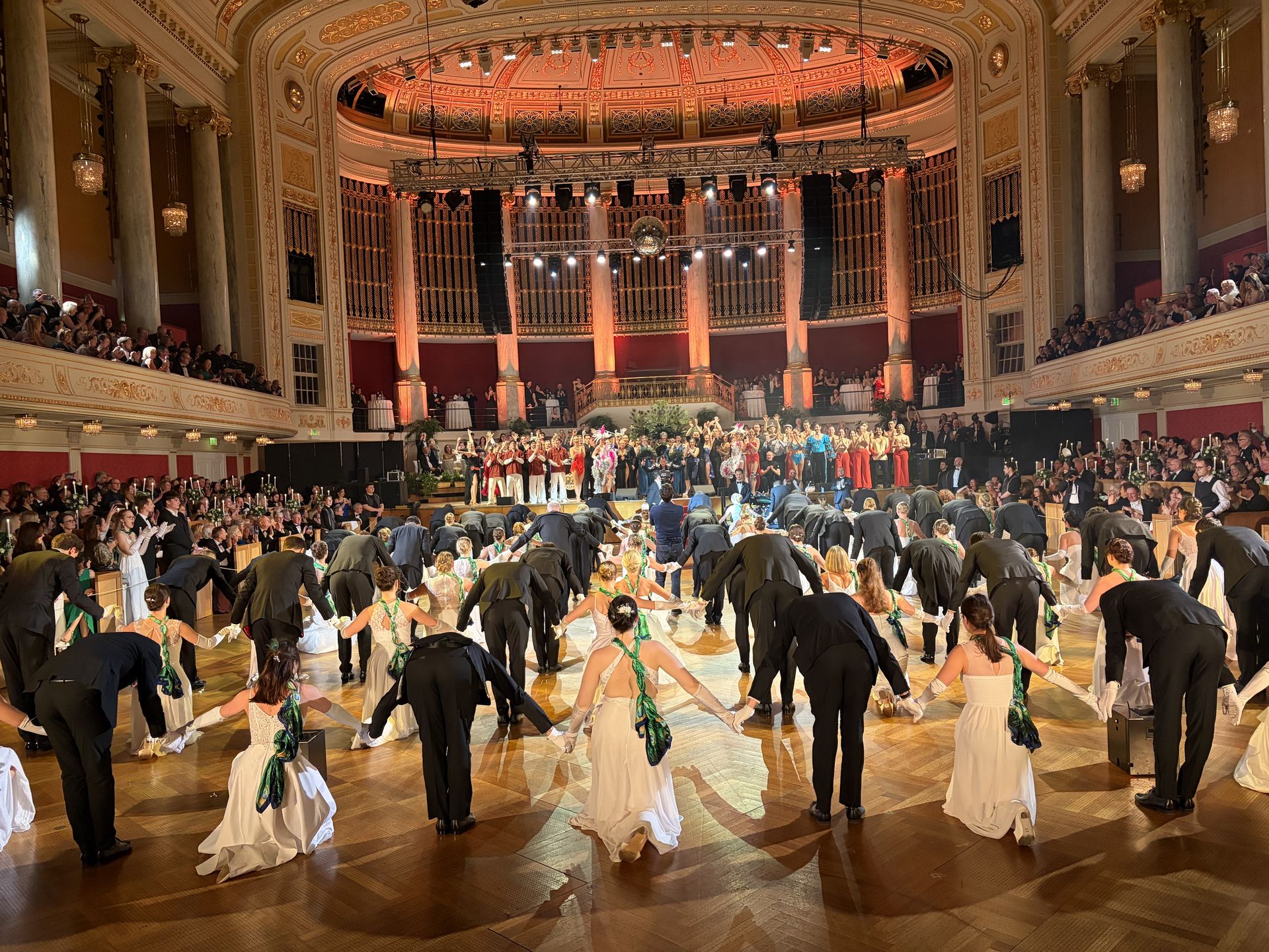 Zurück am Tänzerball 2026 in Wien