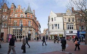 Outplacement support across the UK Reading shopping centre