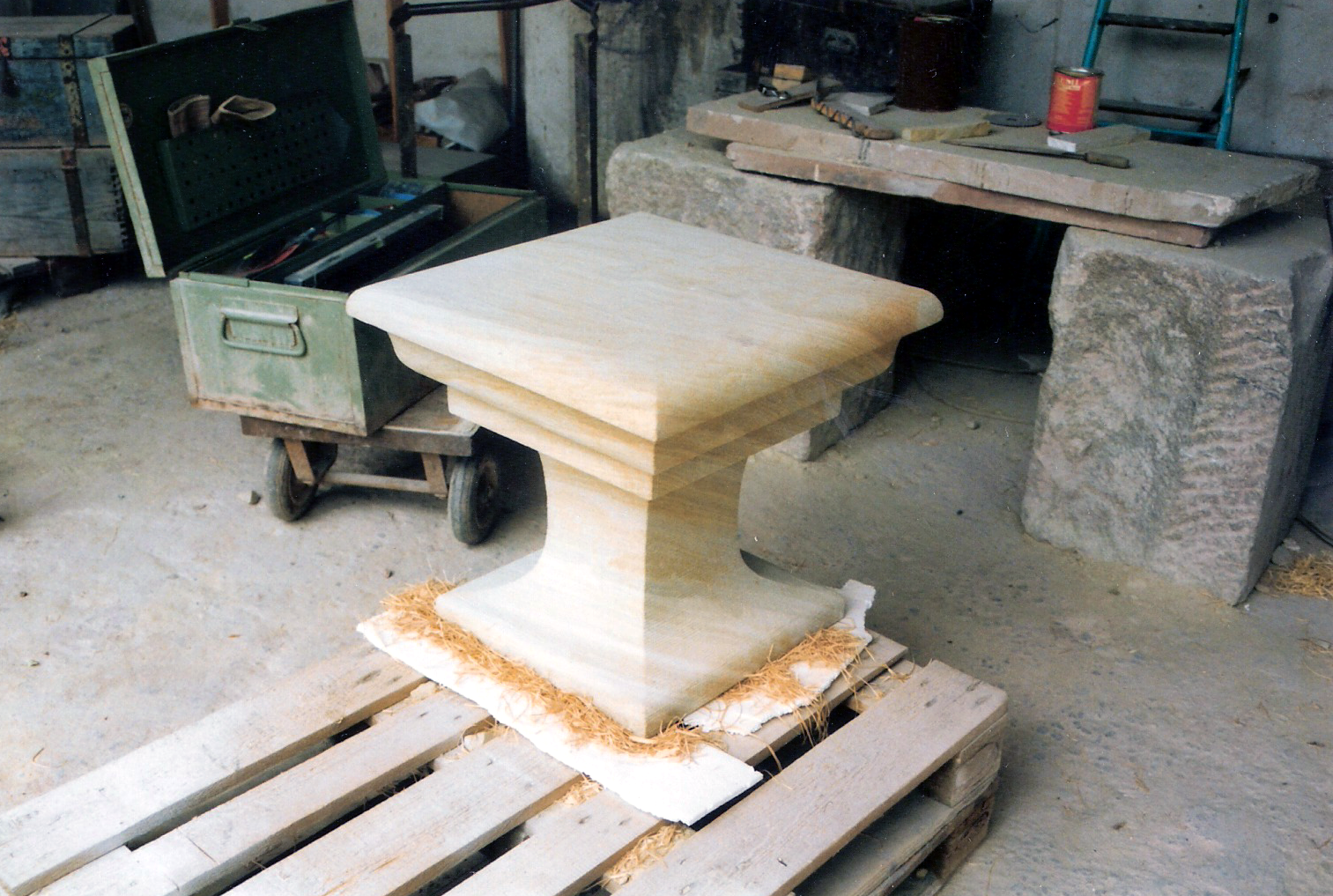 Postament Bucher Sandstein