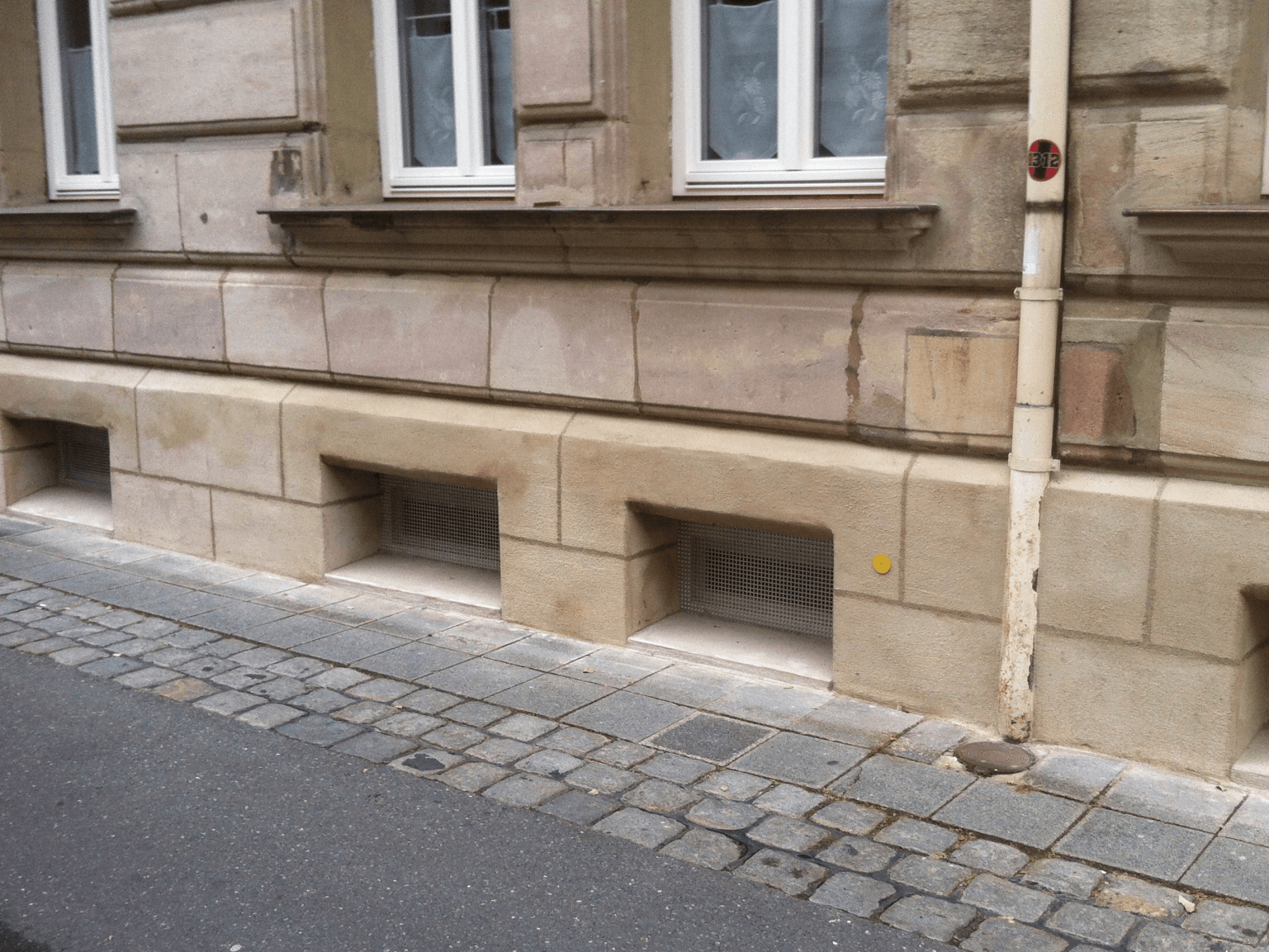 Sandstein Graffiti Entfernung