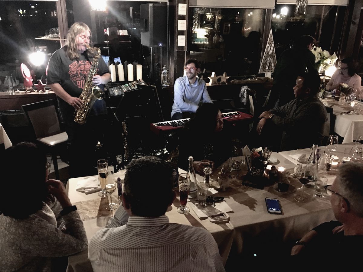 Modern Jazzbox Modern Jazzbox ABCDE Gunnar Sommer Saxophon Manuel Fast Duo Jazz Cantine Pop Dinnermusik Veranstaltung Kehl Yachthafen Band Duo Trio Event Feier Strasbourg Rastatt Baden-Baden Offenburg Livemusik ABCDE Jazz Cantine Yachthafen Kehl Party Event Feier Betriebsfest Allegro Event Musikschule Iffezheim