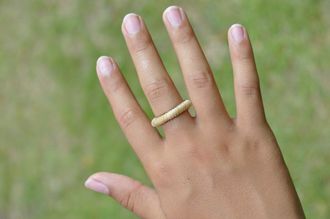 Horse Hair Ring Perlino on Finger