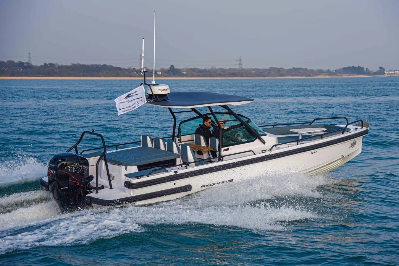 Location rigide AXOPAR 28 à Saint-Cyr-sur-Mer, 9m, 400cv, 8
personnes