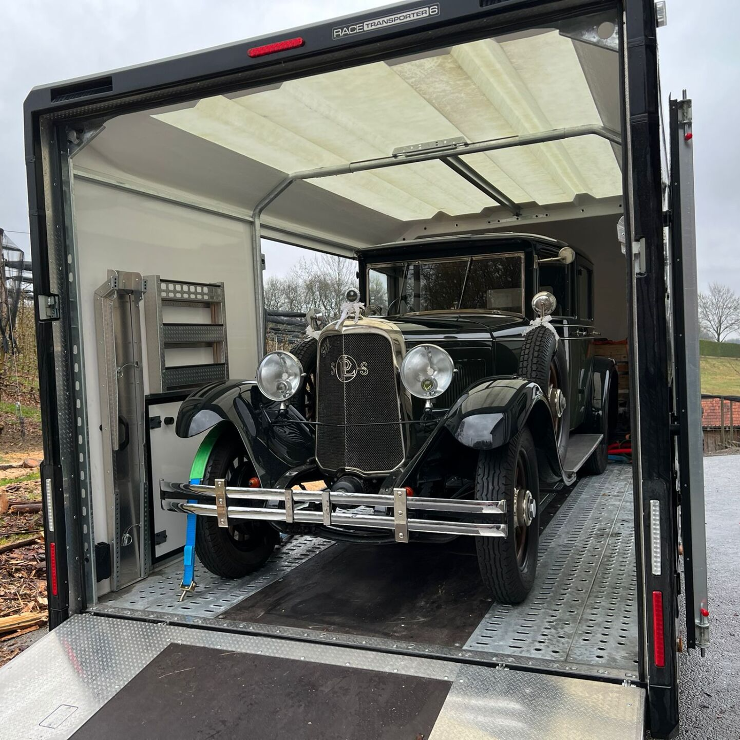 Im Schnee stecken geblieben? Wir helfen gerne! Bei jedem Wetter Abschleppdienst