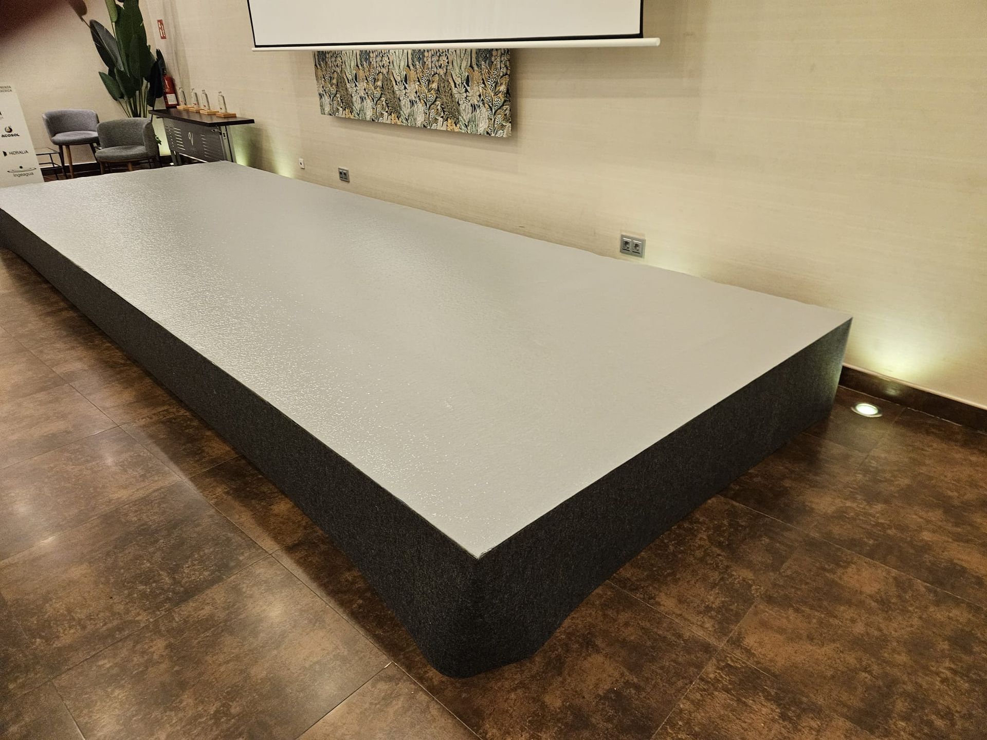 alquiler mobiliario oficina malaga