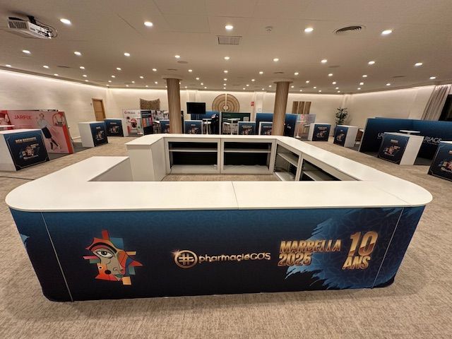 Barra en forma de C para eventos Malaga