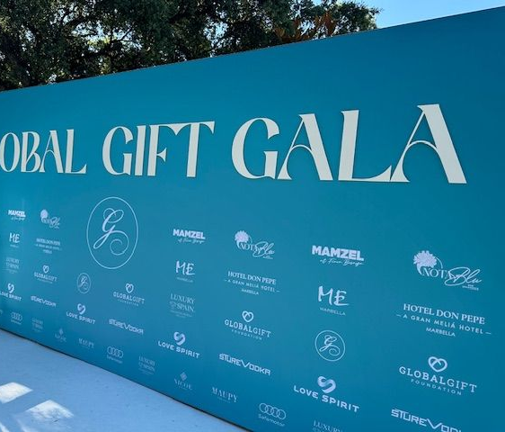 diseno y montaje Photocall de gala en Marbella