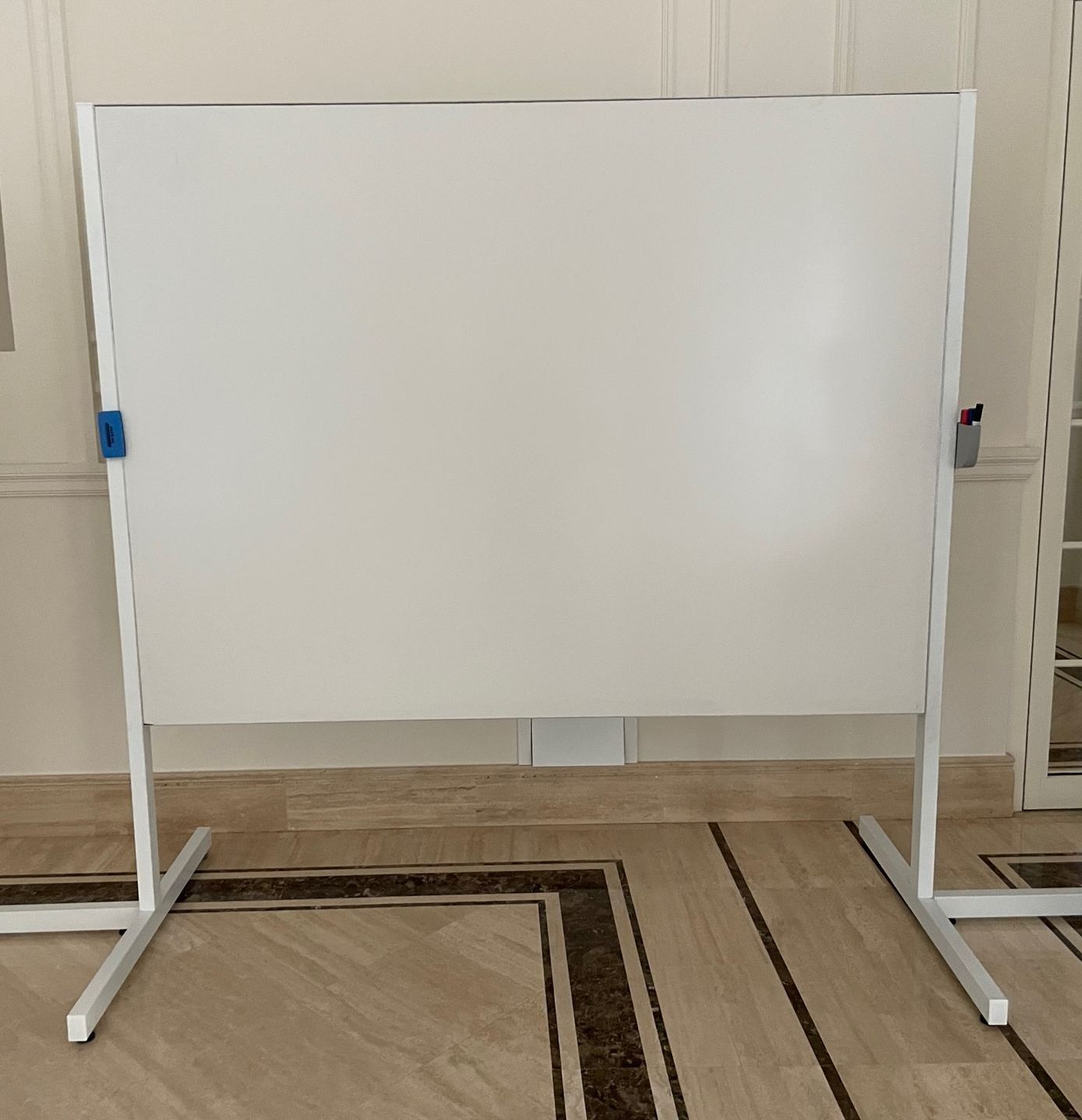 Alquiler de pizarras XL para eventos en Málaga