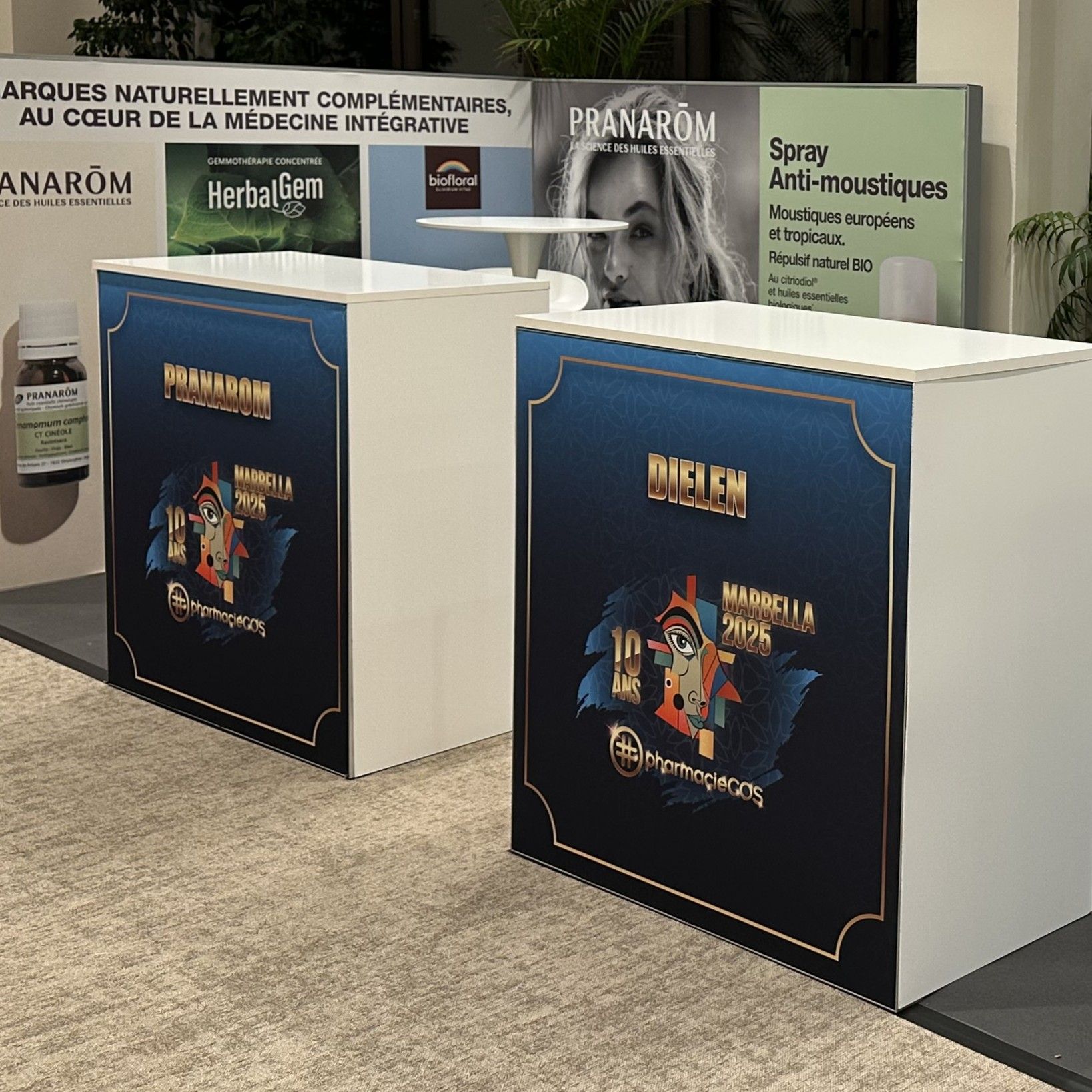 alquiler Mostradores modulares para ferias en Málaga