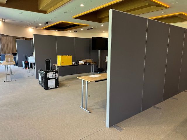 Separadores de 2m para eventos en malaga alquiler