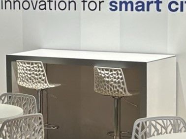 ALQUILER MOBILIARIO STAND MALAGA