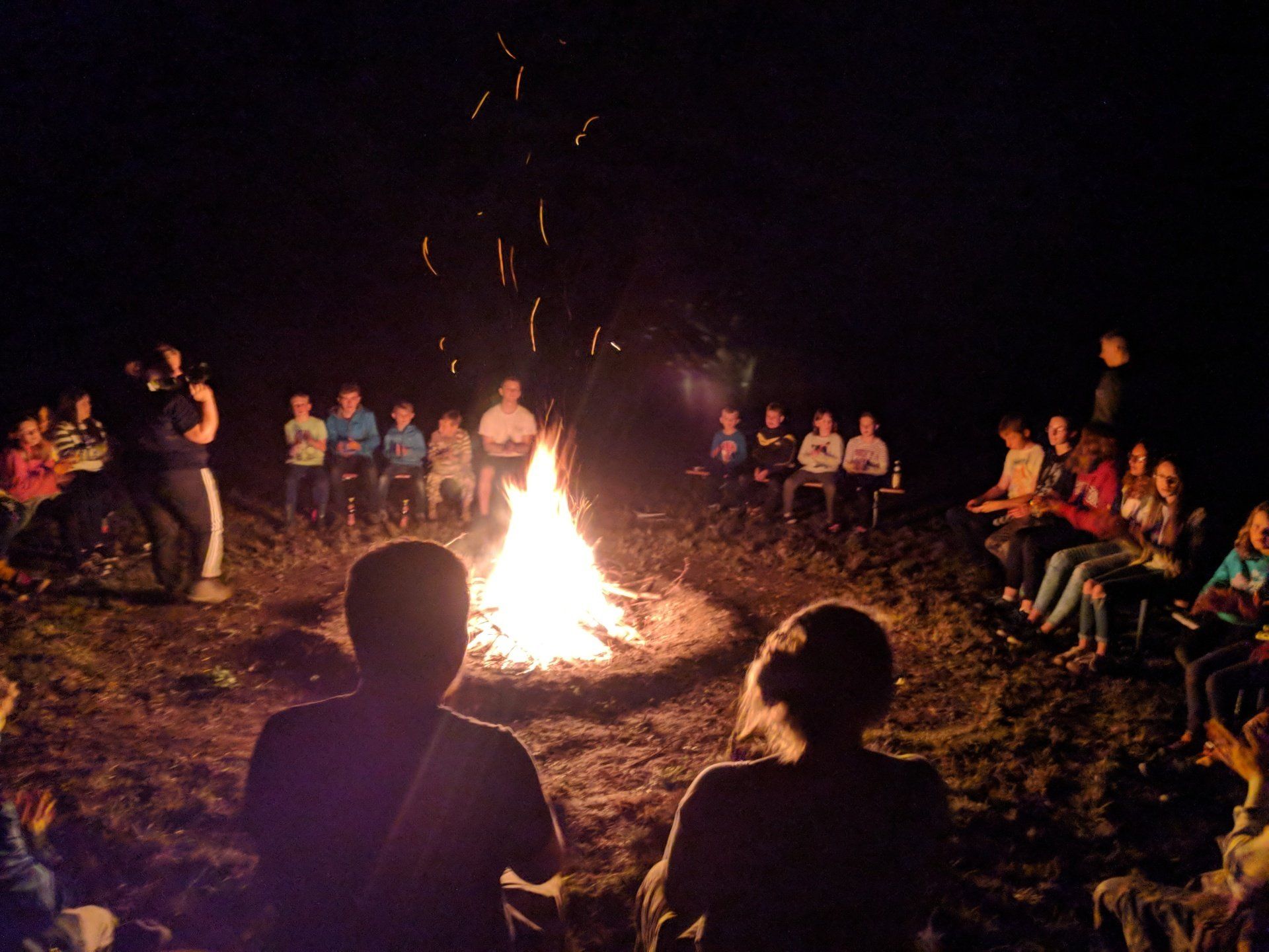 Lagerfeuer, Lagerabend, Zeltlager