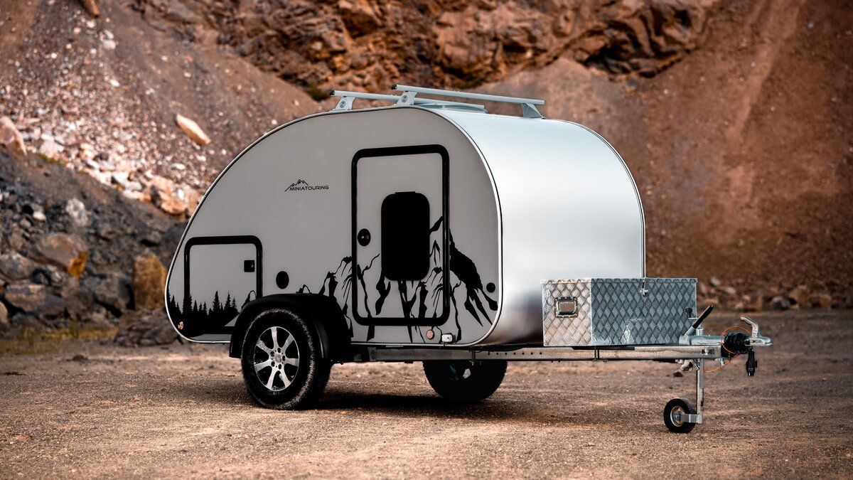 mini Wohnwagen mit Dachzelt