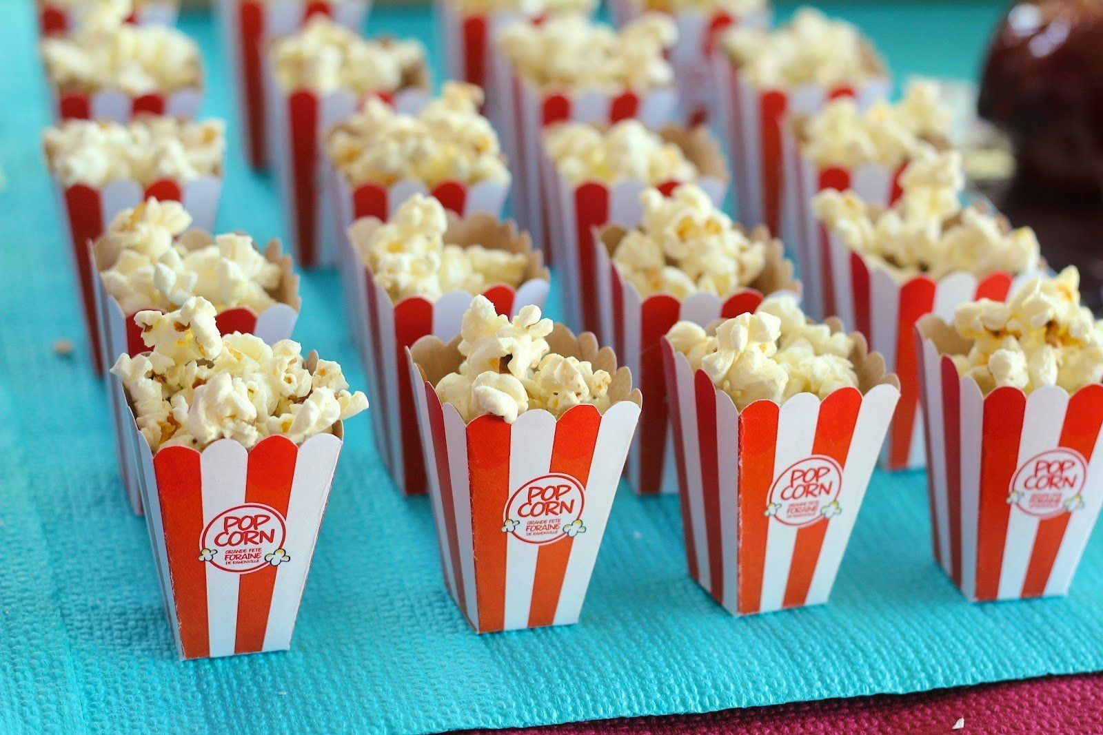 location-machine-pop-corn-chariot-pas-cher-77-78-91-92-93-94-95-paris.