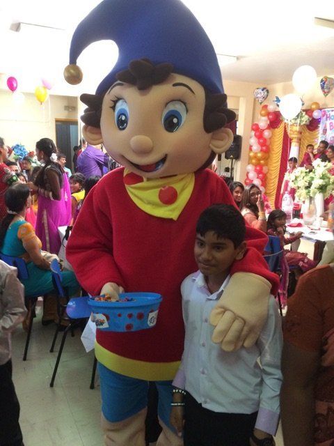 location mascotte oui oui 77, 78, 91, 92, 93, 94, 95, paris