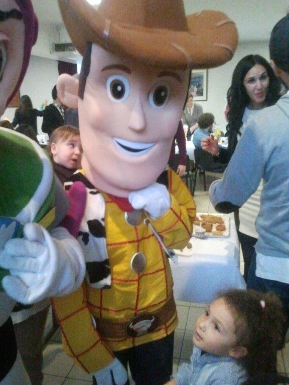 location costume mascotte woddy 77, 78, 91, 92, 93, 94, 95, paris