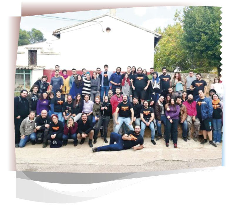 Grandes grupo de personas, organizaciones