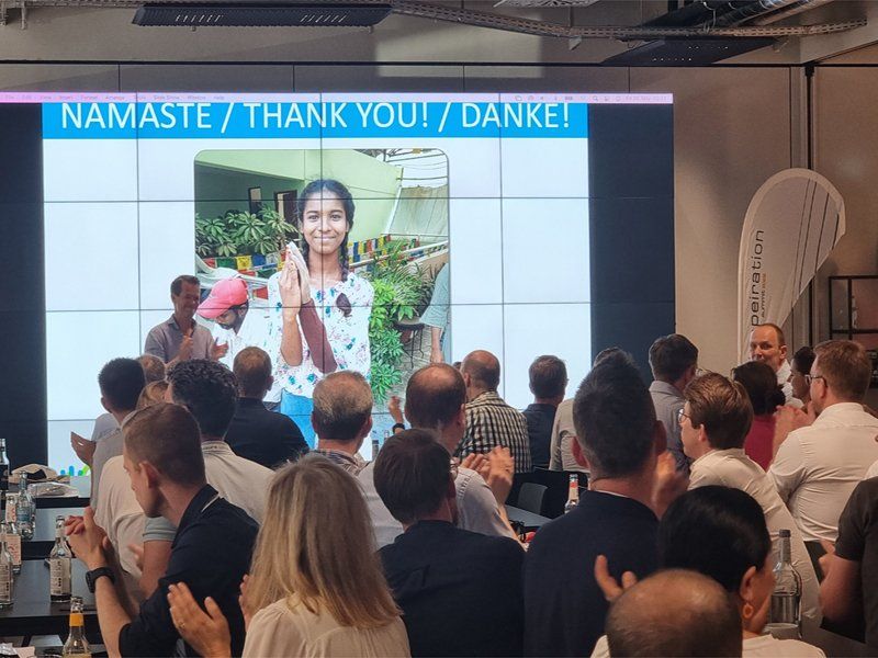 Düsseldorf The Hand Project Mai 2022