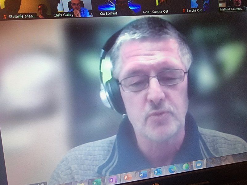 Hybrid Online Event The Hand Project europaweit