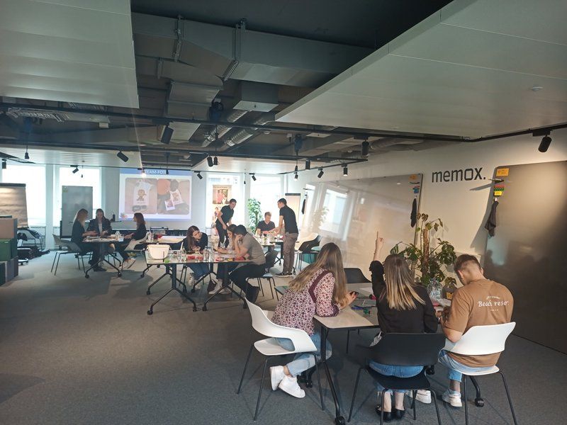 Zürich The Hand Project Juni 2022