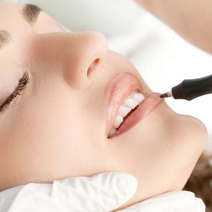 correction de maquillages permanents loupés par camouflage skin cover