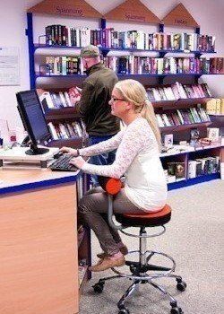 Thekenstuhl Computer