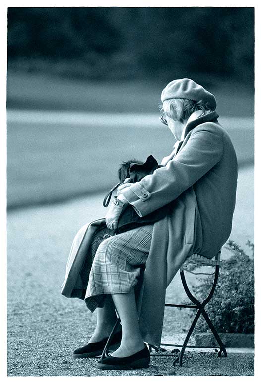 ROBERT REIS, PORTRAIT, ART, KUNST, FOTO, PHOTOGRAPHY, BREMERVÖRDE, RUHE, ALTE DAME, Baden-Baden, Hund BADEN-BADEN, GERMANY,