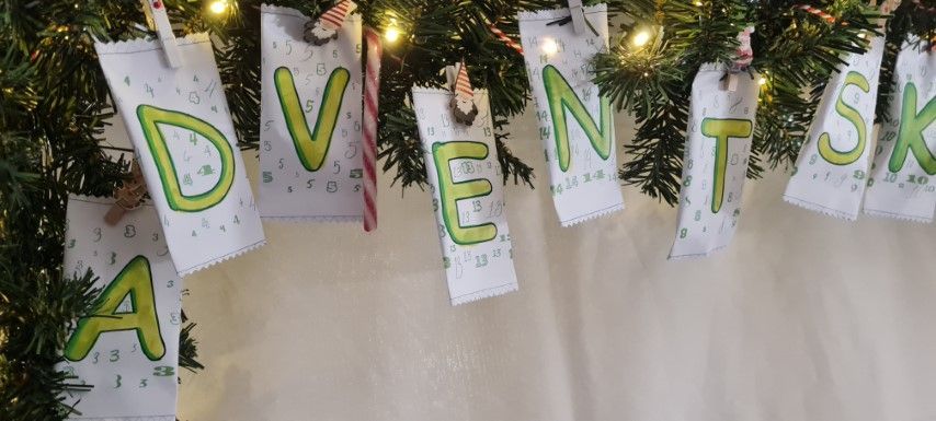 Adventskalender zum selber bastlen, schnell und leicht und in letzter Minute fertig. Die tollen Aufreisspäckchen kommen mit viel Zubehör, Gutscheinen und über 100 Ideen für die Füllung des Adventskalenders