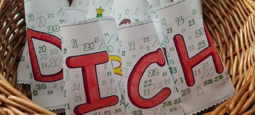 Adventskalender zum selber basteln, schnell und einfach, über 100 Ideen für die Füllung des ADventskalenders, GUtscheine für den Adventskalender