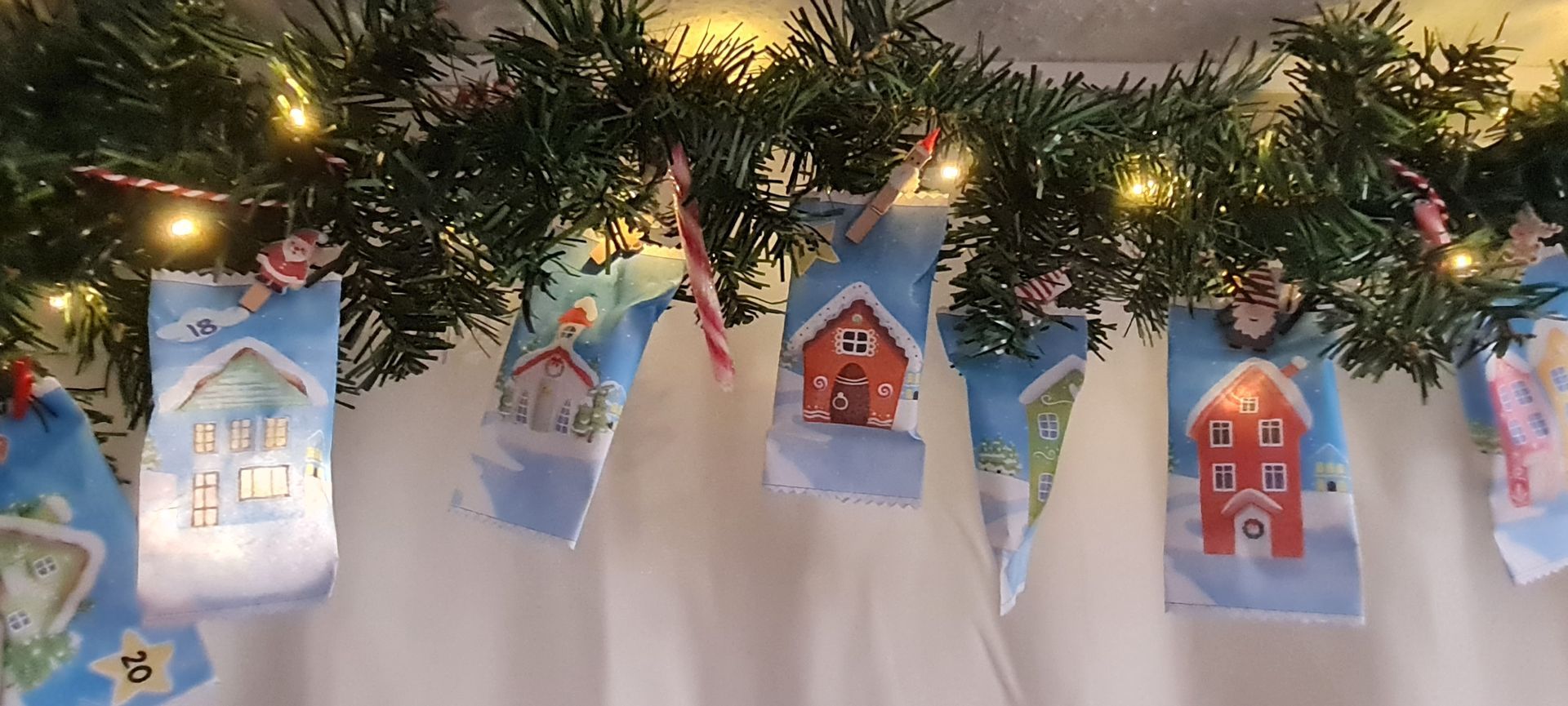 Adventskalender zum selber basteln, schnell und einfach, über 100 Ideen für die Füllung des ADventskalenders, GUtscheine für den Adventskalender