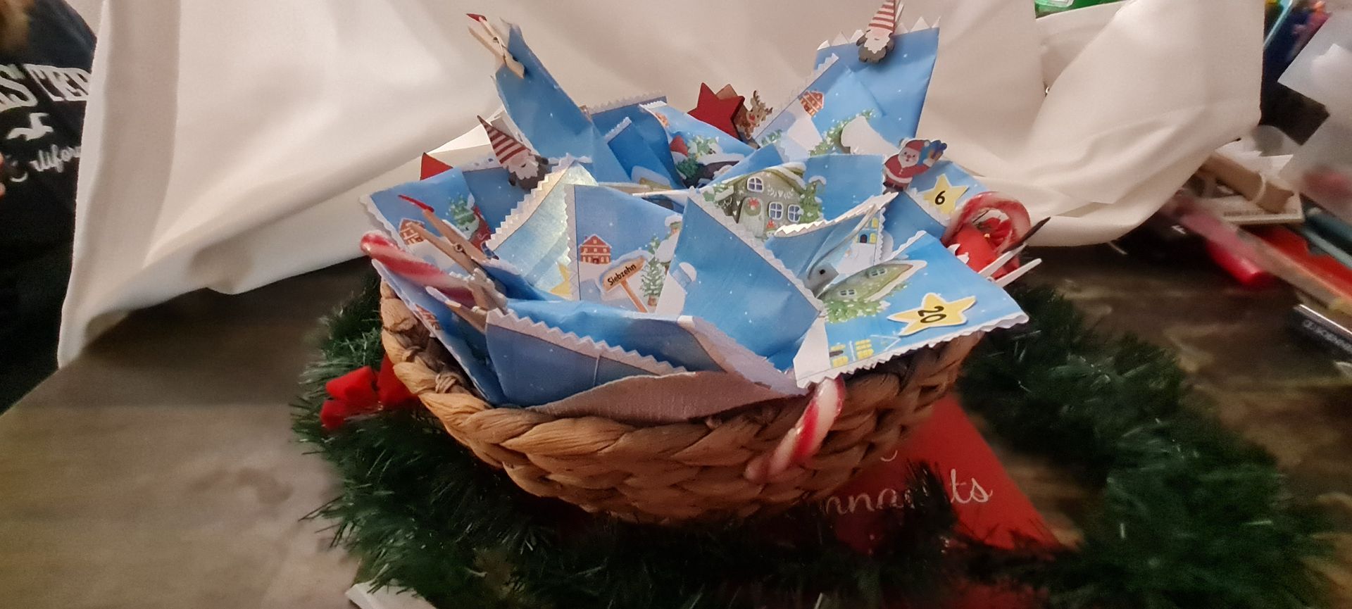 Adventskalender zum selber basteln, schnell und einfach, über 100 Ideen für die Füllung des ADventskalenders, GUtscheine für den Adventskalender