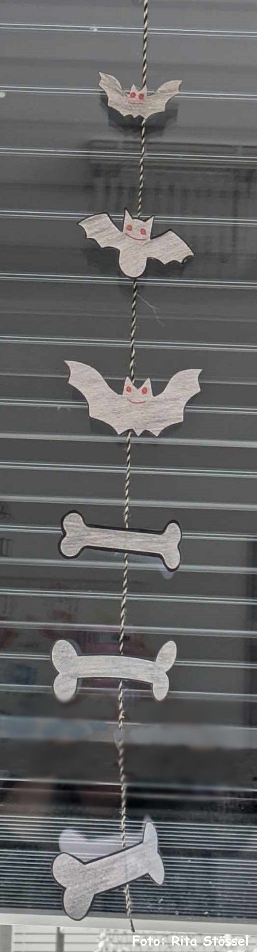 Eine Fledermaus Girlande zu Halloween basteln