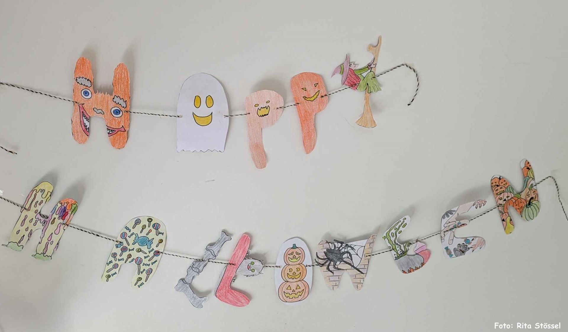 die Malvorlage für Halloween ist für Buntstifte, Filzstifte, Wasserfarben geeignet