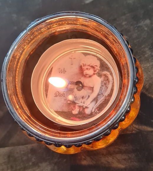 aus einem Teelicht wird ein toller Lichtgruß. Hier Trauer und Trost Vorlage