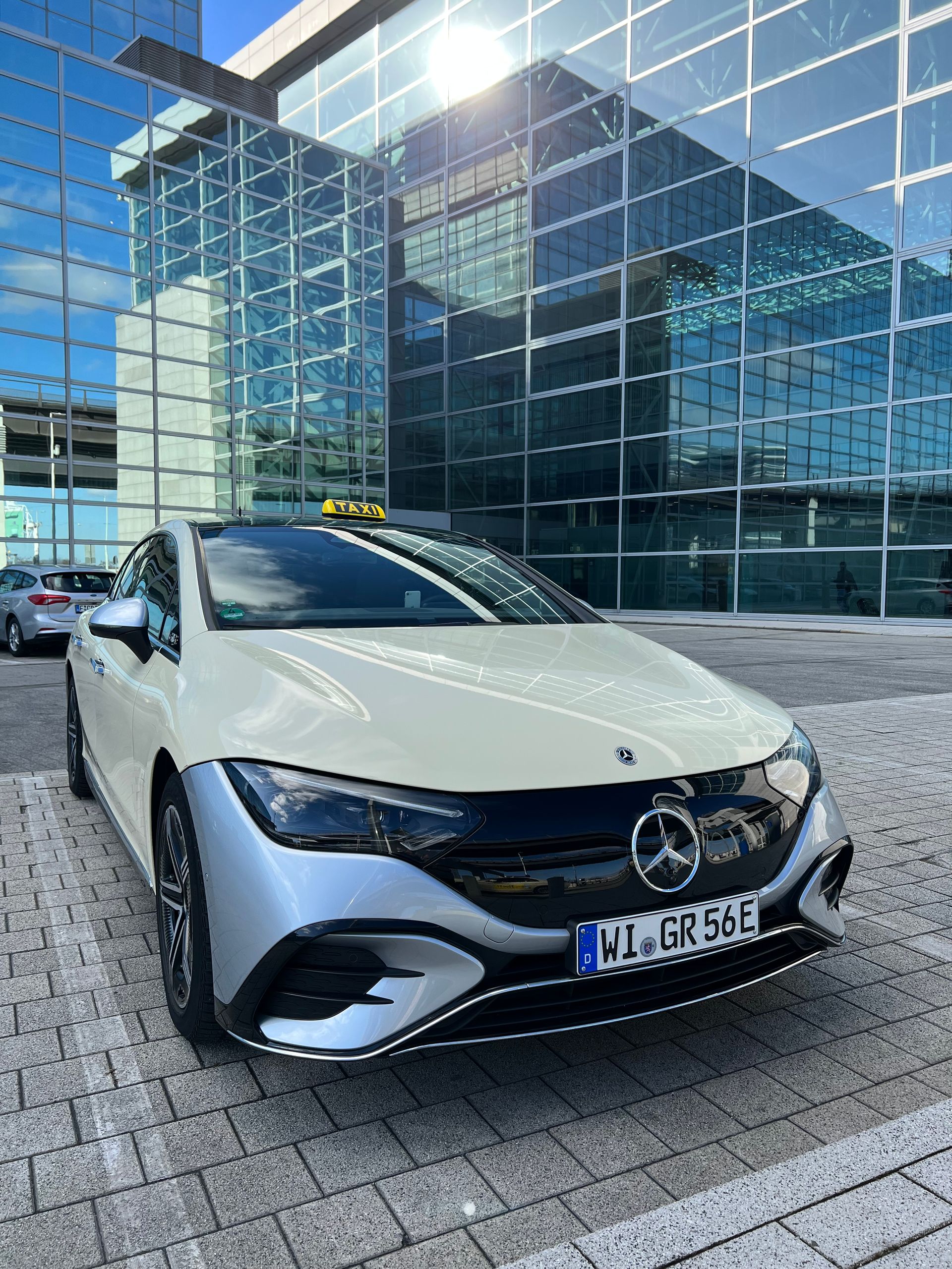 Taxi Wiesbaden EQE