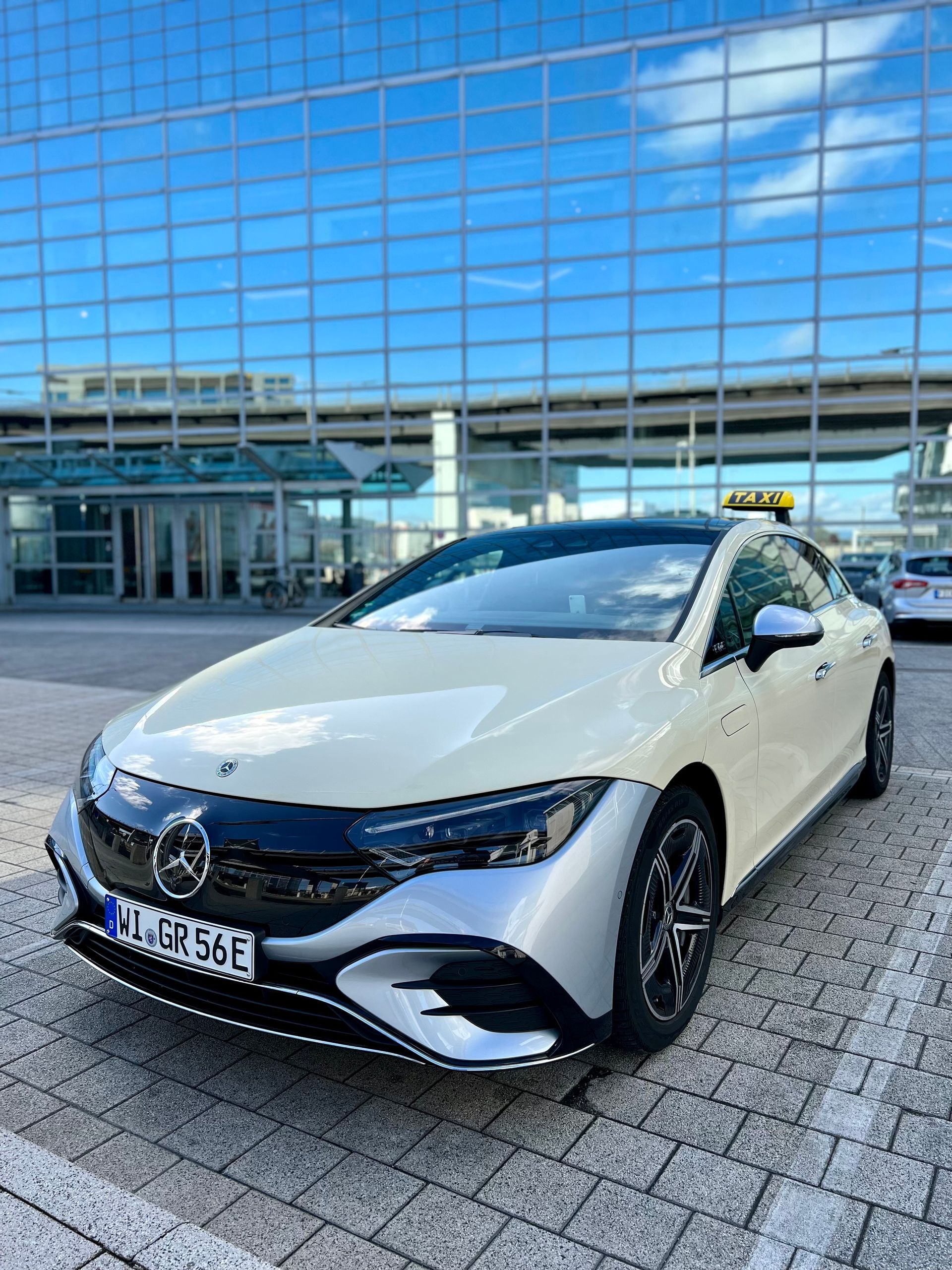 Taxi Wiesbaden EQE