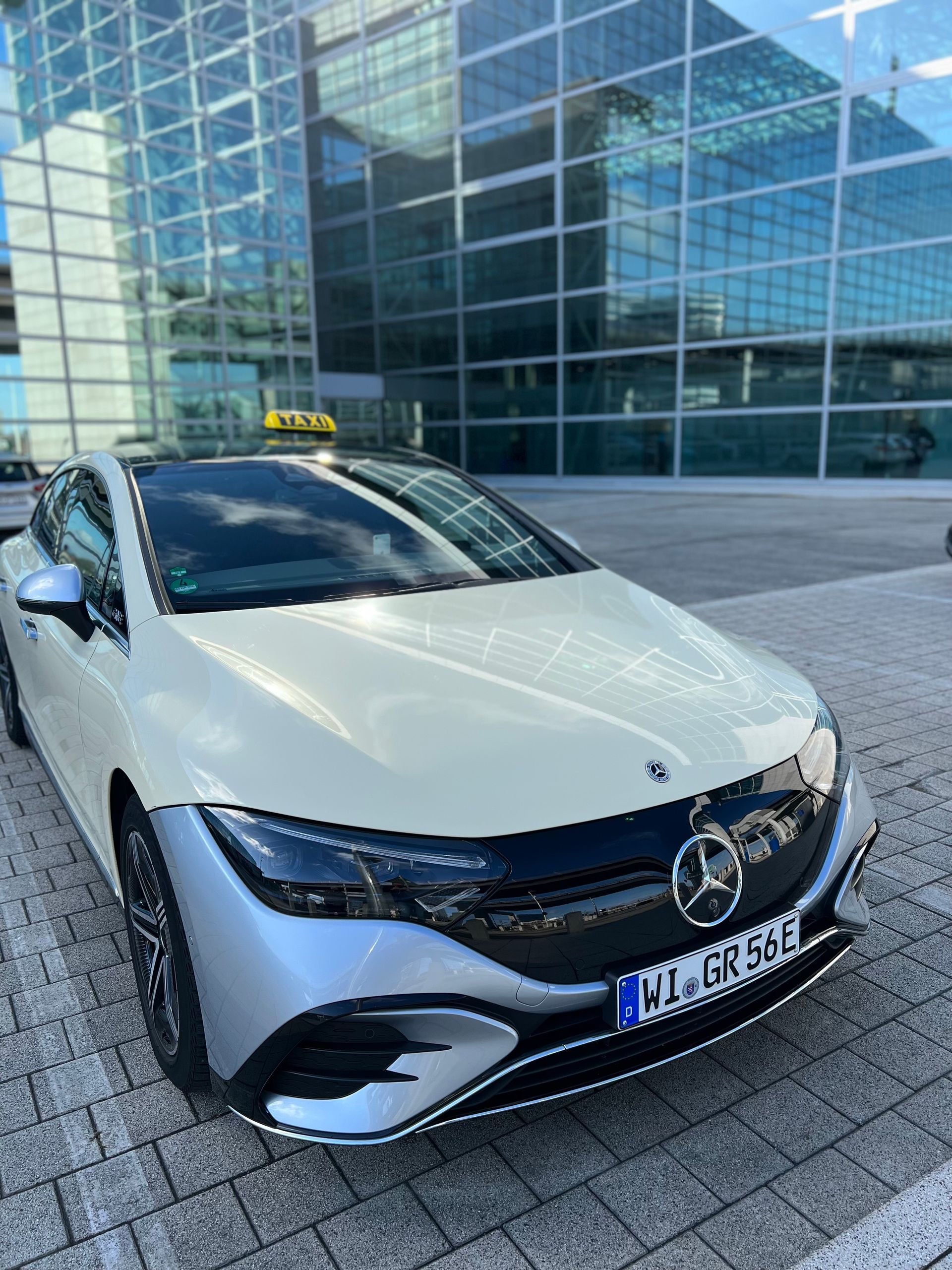 Taxi Wiesbaden EQE