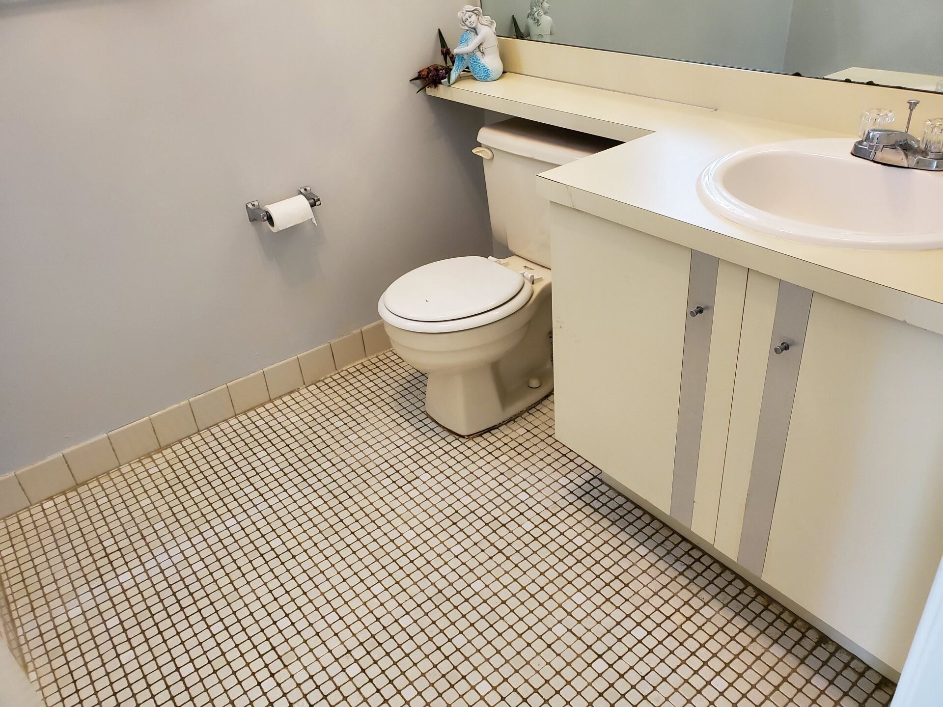 Bathroom  russellhayek.com