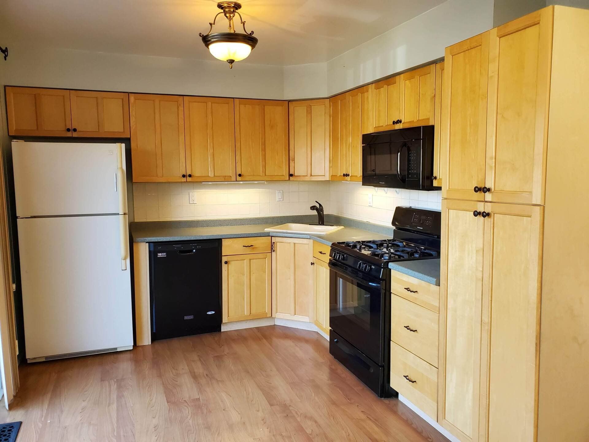 kitchen  russellhayek.com