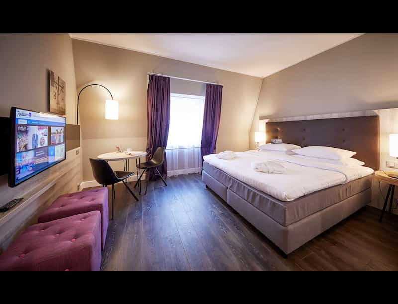 Hoteldienstleistungen, Hotel, reinigung, sauber, zimmer, zimmermädchen, bett, reise, hostel, pension,