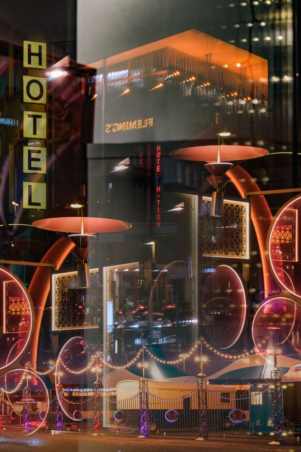 Fotokunst Collagen urbaner nächtlicher Szenerien