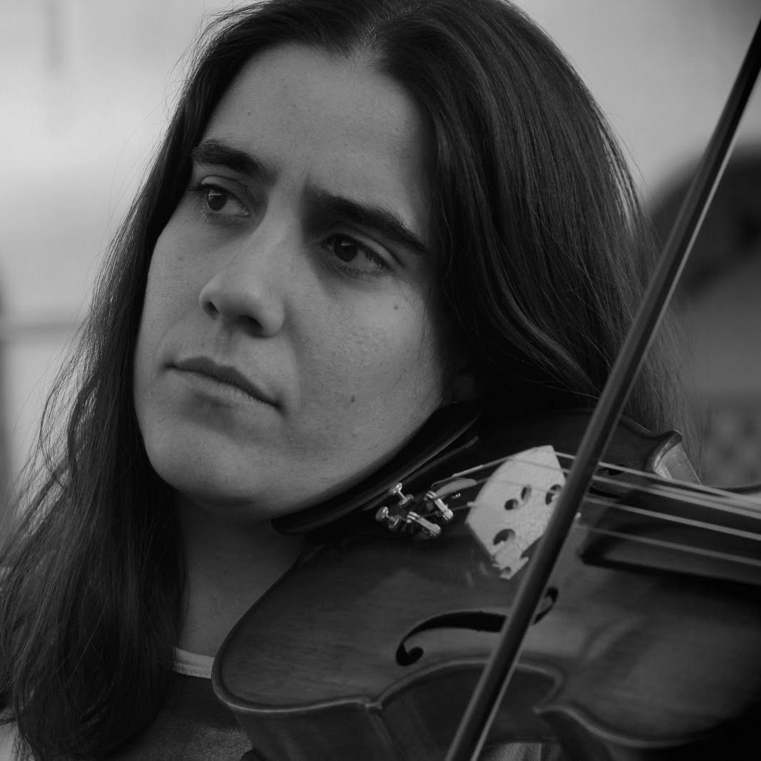 Raquel Batalloso. Violín Raquel Batalloso. Violín