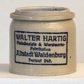 Historisches Gefäß für Lebensmittel Historisch bis Modern