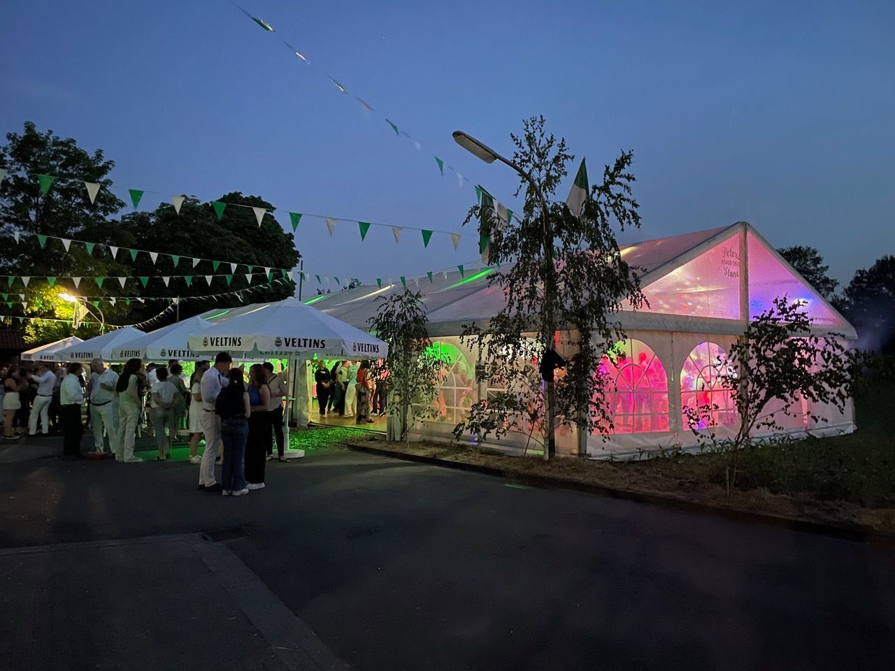 Das Festzelt
