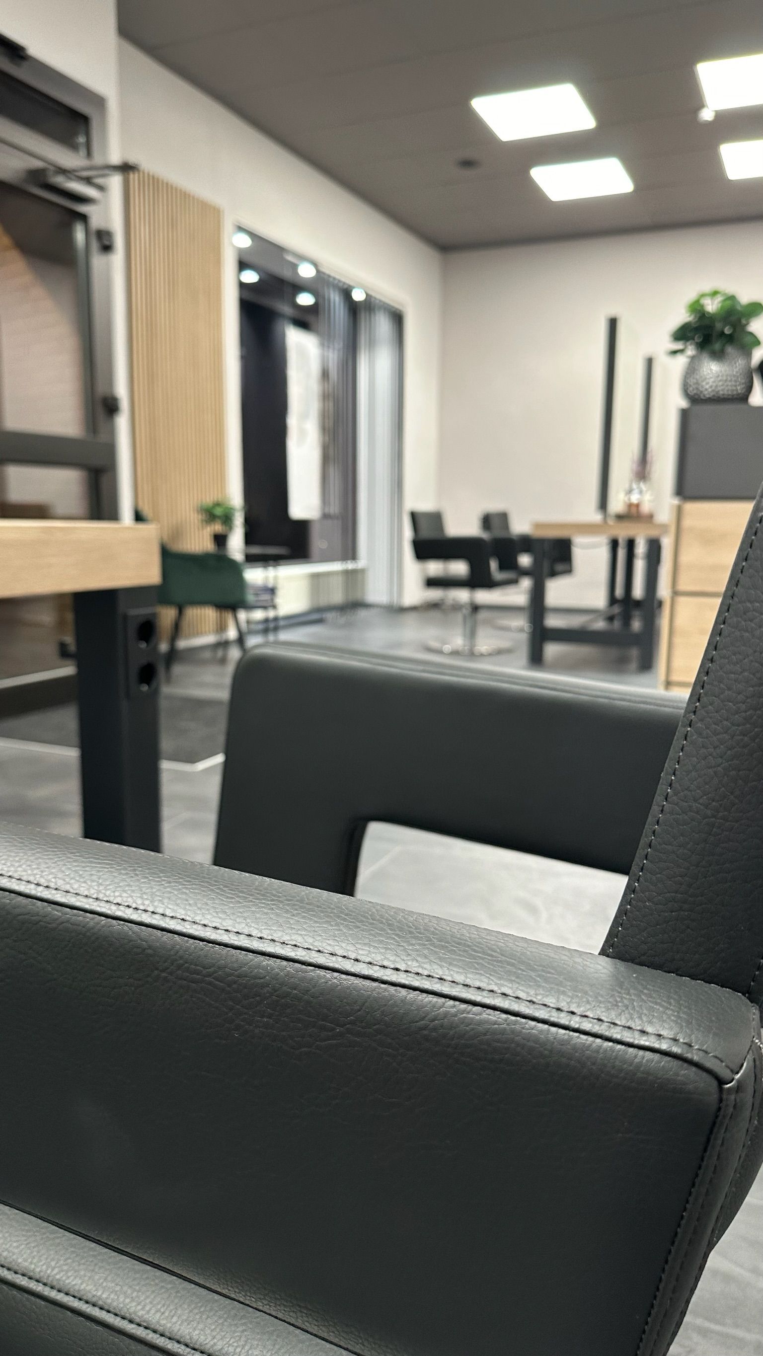 Friseur Haarmonie - Details vom Friseur Salon